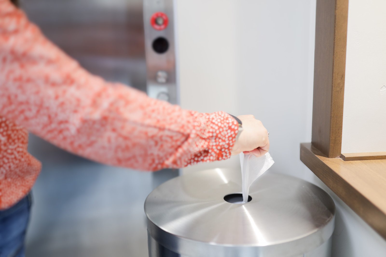 Silver Trash Can Dispenser